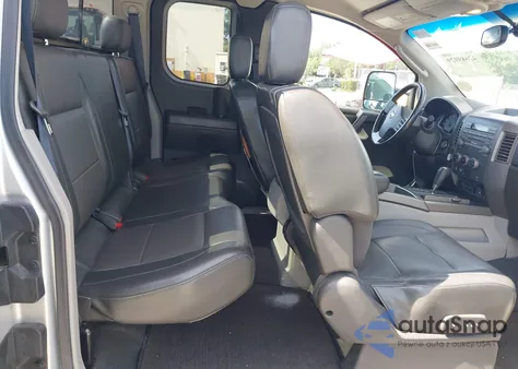 2004 Nissan Titan Xe/Se/Le из США, поврежденный, VIN 1N6AA06B64N576675